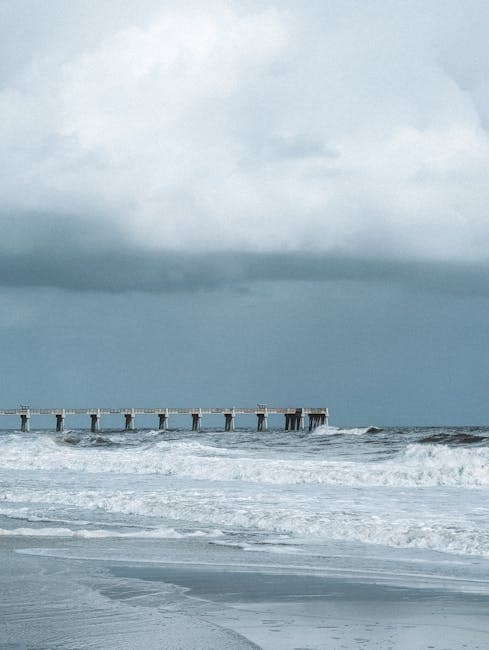 Severe Thunderstorm Brings 50 MPH Winds to Palm Beach County Communities