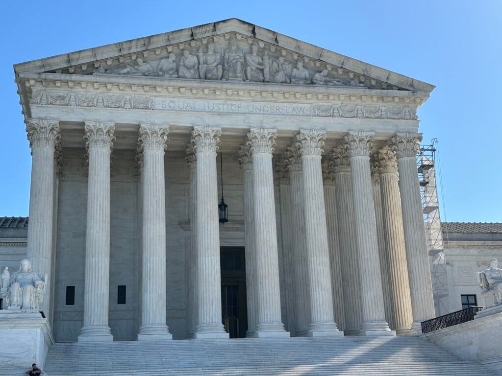 Supreme Court appears ready to uphold Trump asylum restrictions
