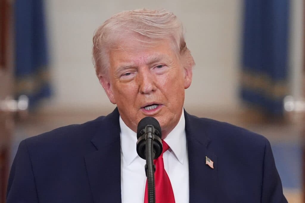 Trump Promises End to Iran Conflict While Warning of Escalated Militar