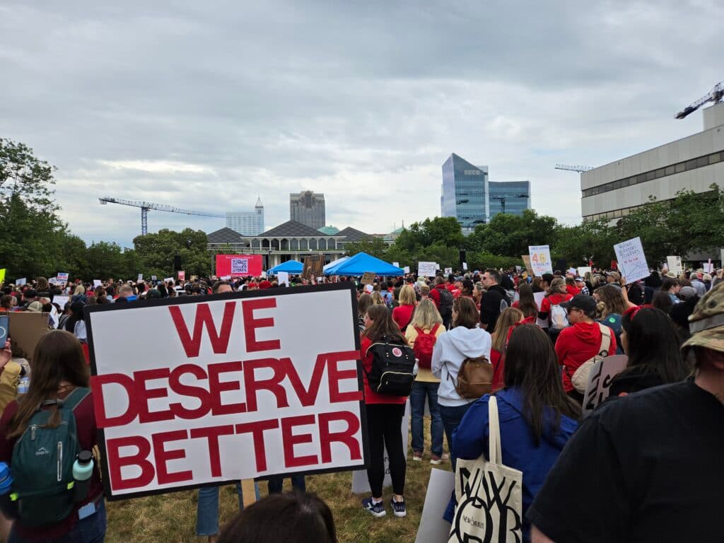 NC Democrats Push Bill to Boost Pay for Veteran Teachers
